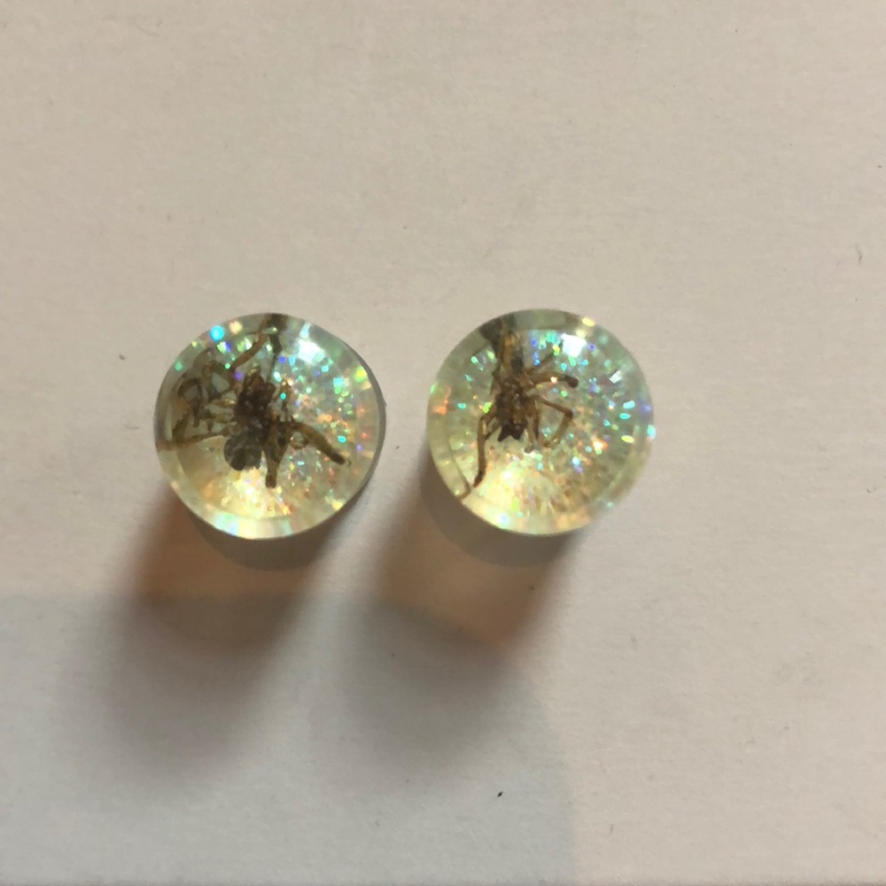Spiders and Glitter Plugs